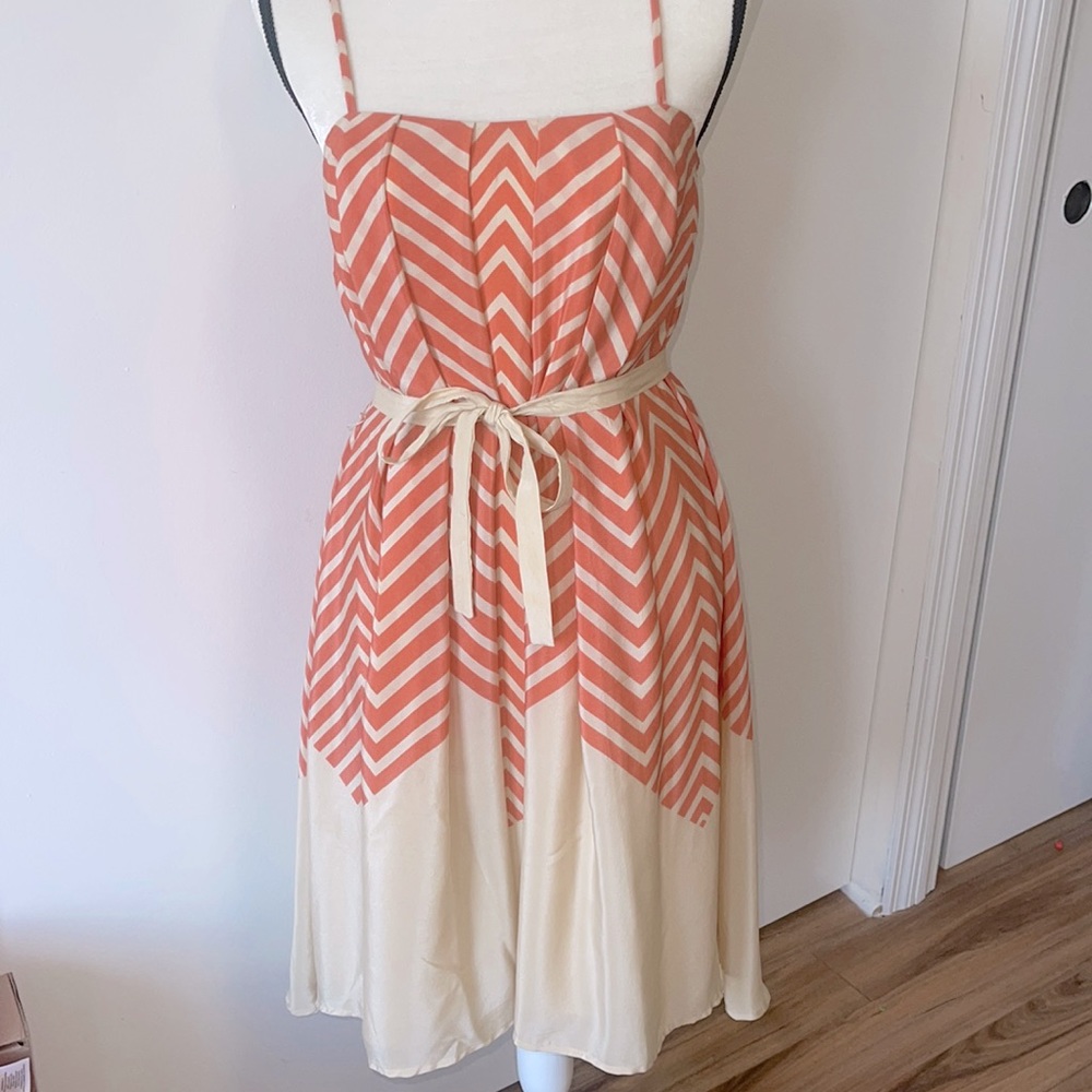 French connection silk dress beige/peach color size 6us with belt